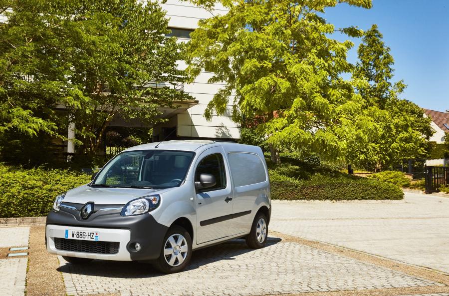  Renault Kangoo Express Z.E. 33 Style Pack 2017 года  (фото 6 из 27)